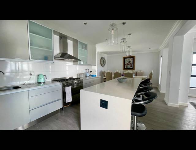 3 BEDROOM FREEHOLD FOR SALE IN SAGEWOOD